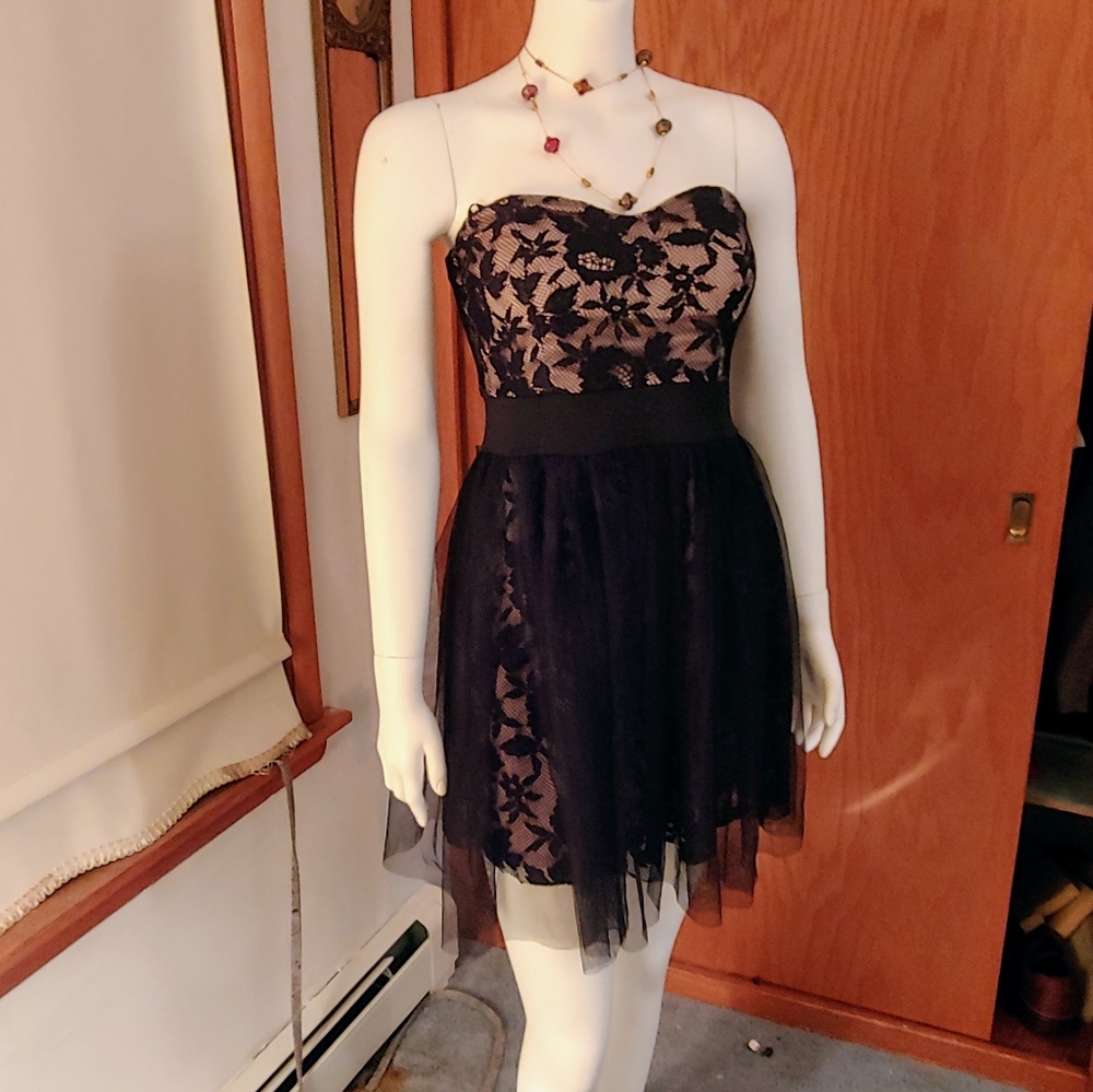 Rue 21 Strapless Black Lace Over Nude Lining Dress